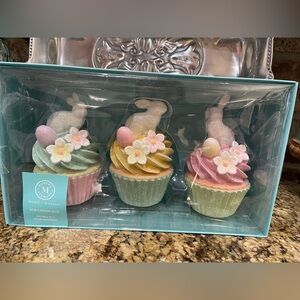 Martha Stewart set of (3) Easter Spring decorative cupcakes - Brand New